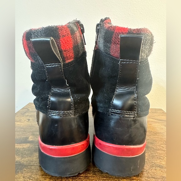 Cougar Women’s Black Red Plaid Totem Insulated Waterproof Boots Size 7 - Picture 4 of 8